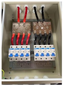 300A battery combiner with pos and neg breakers